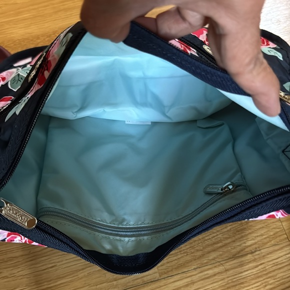 Lesportsac like new medium bag with cosmetic pouch - Picture 4 of 4